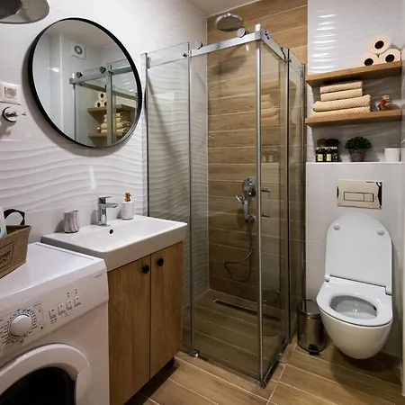 Modern, Bright And Cozy Lägenhet